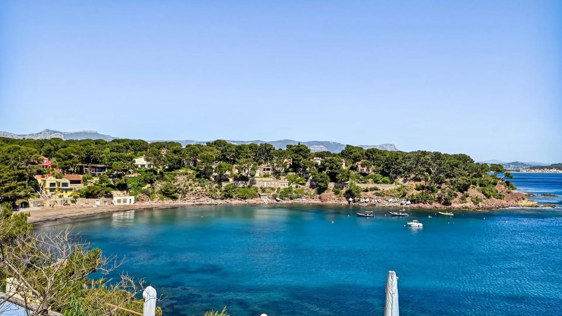 Les Falaises De Fabregas La Seyne-sur-Mer 0*,